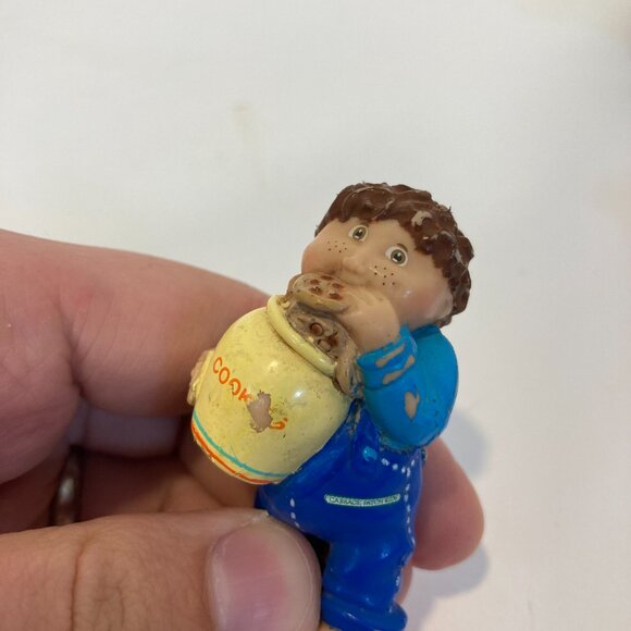 Vintage 80s Cabbage Patch Kids Mini Plastic Figures Lot of 6 Books Cookie Love - Picture 3 of 10